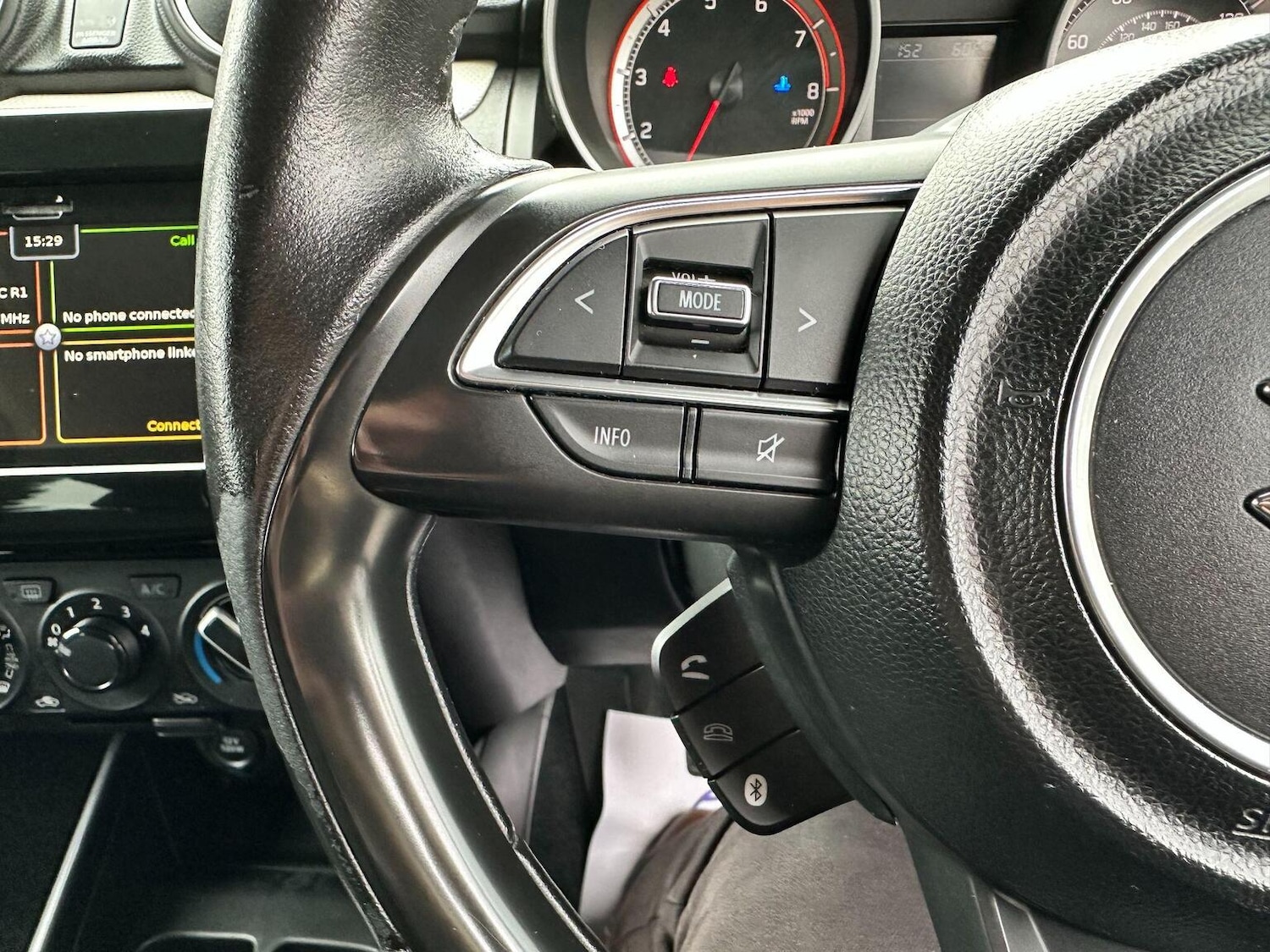 Used Suzuki Swift 2017 for sale - 76963354: Photo 25