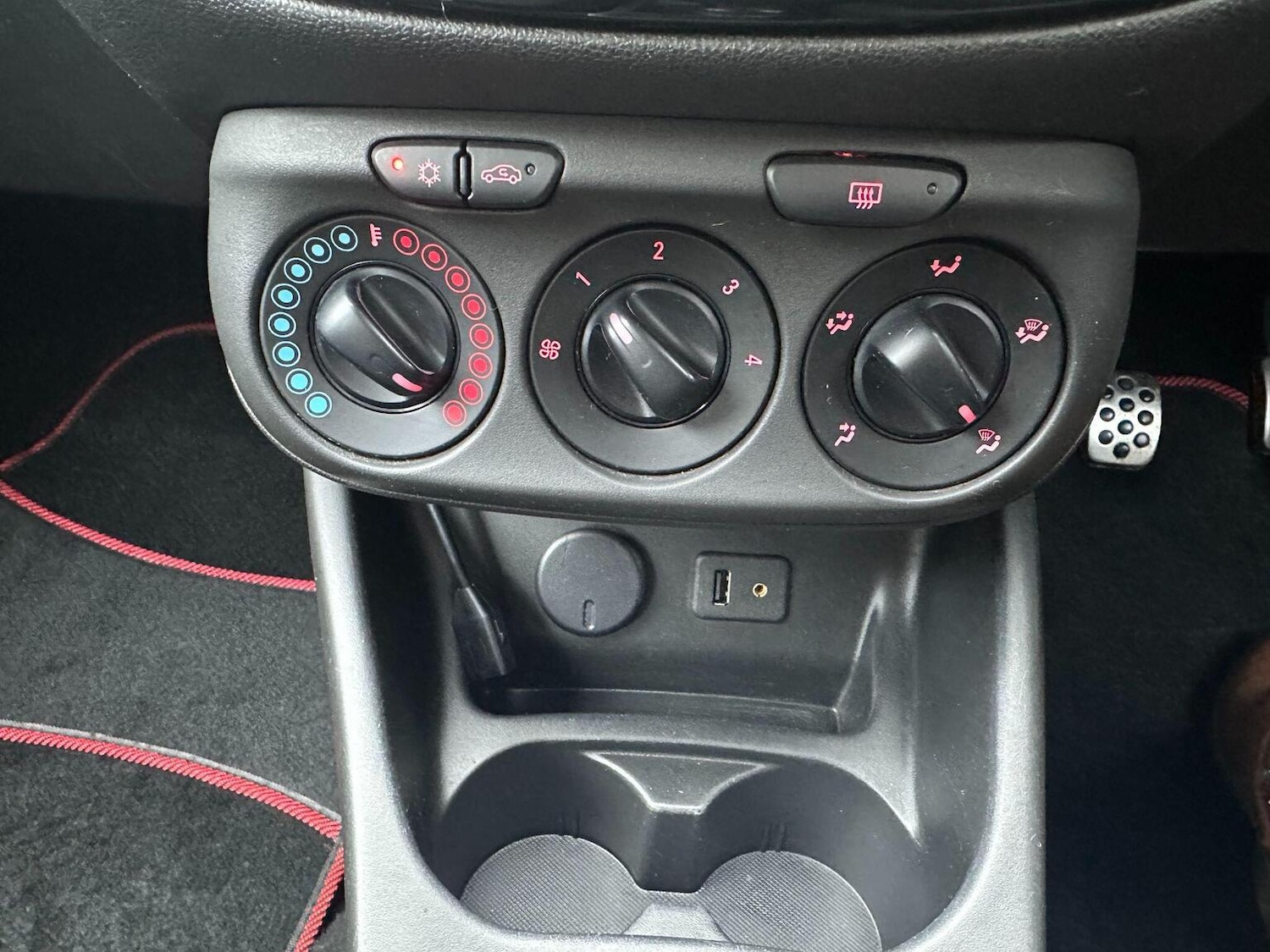 Used Vauxhall Corsa 2015 for sale - 77154415: Photo 20