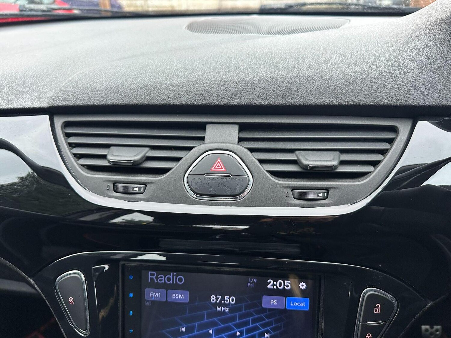 Used Vauxhall Corsa 2015 for sale - 77154415: Photo 32