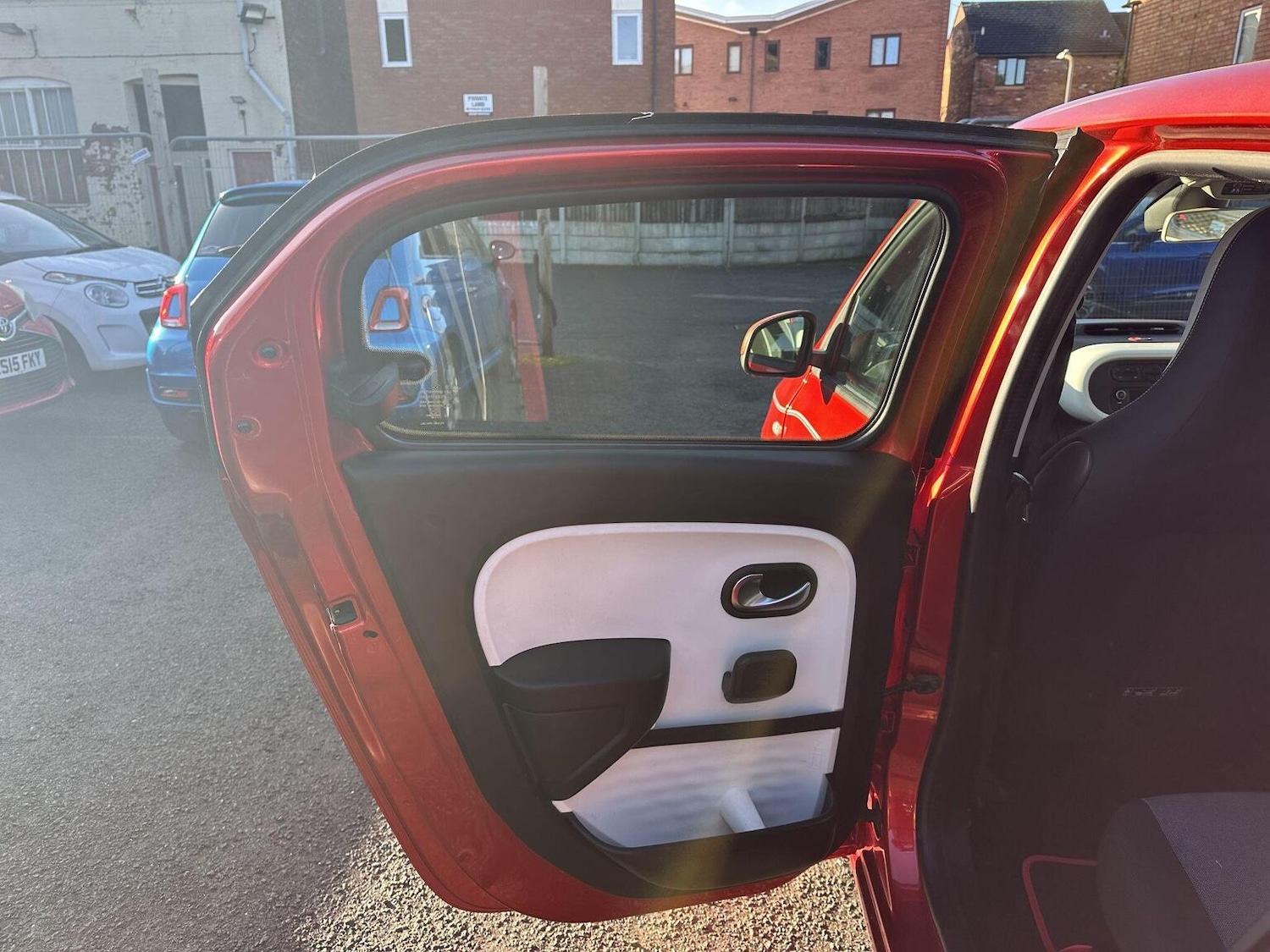 Used Renault Twingo 2015 for sale - 77080766: Photo 30