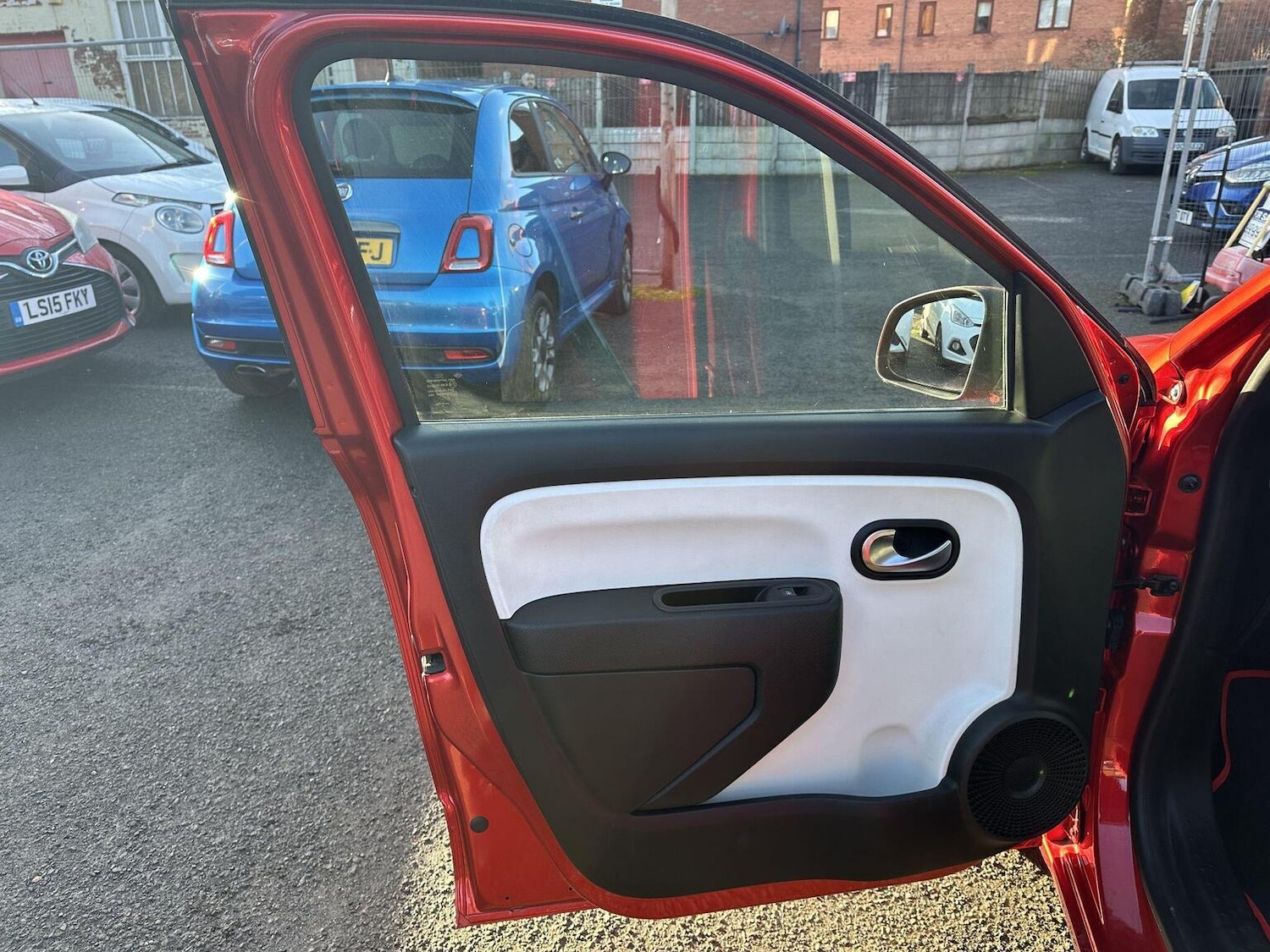 Used Renault Twingo 2015 for sale - 77080766: Photo 31