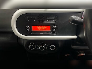 Used Renault Twingo 2015 for sale - 77080766: Photo