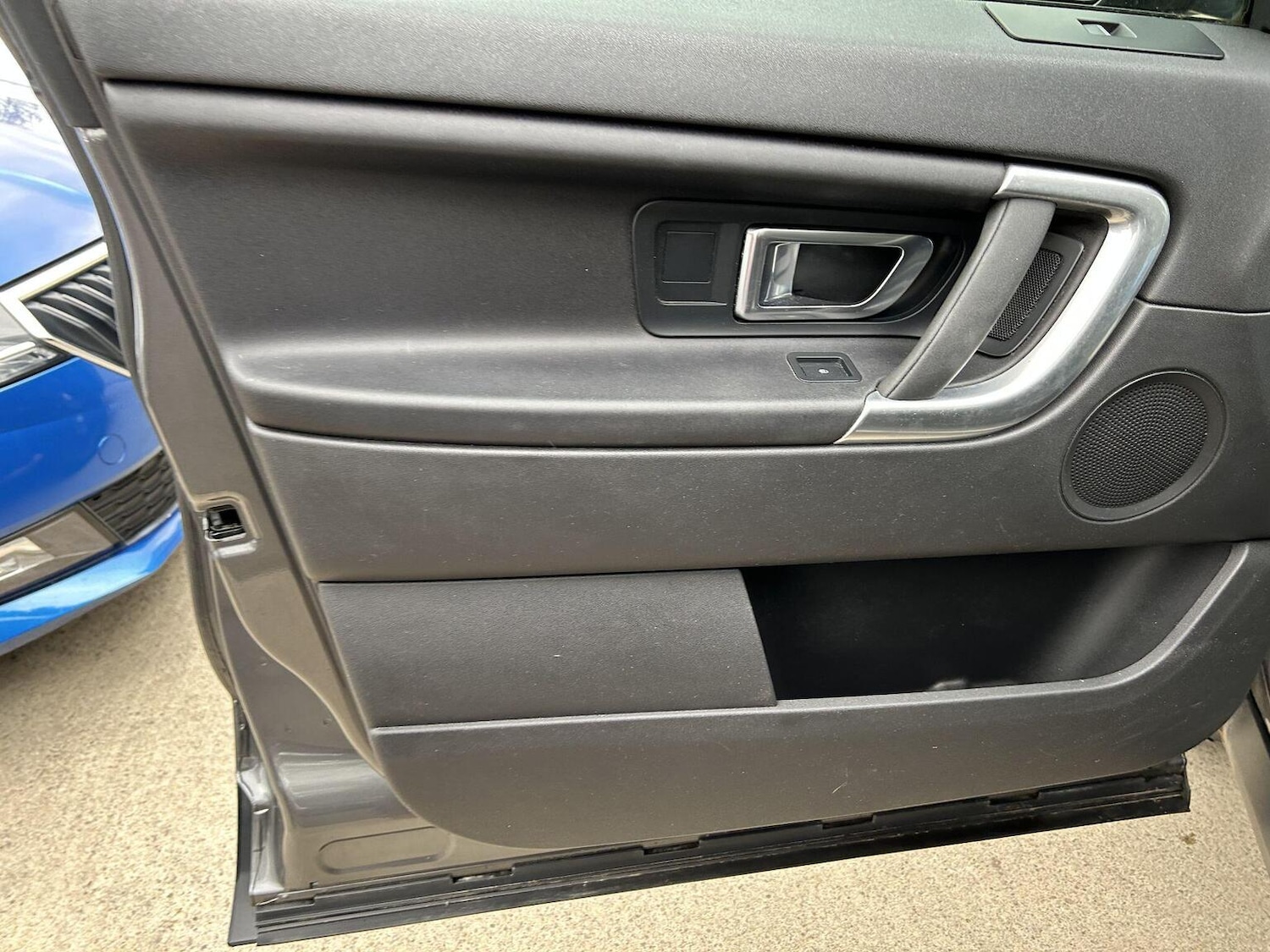 Used Land Rover Discovery Sport 2017 for sale - 77681817: Photo 24