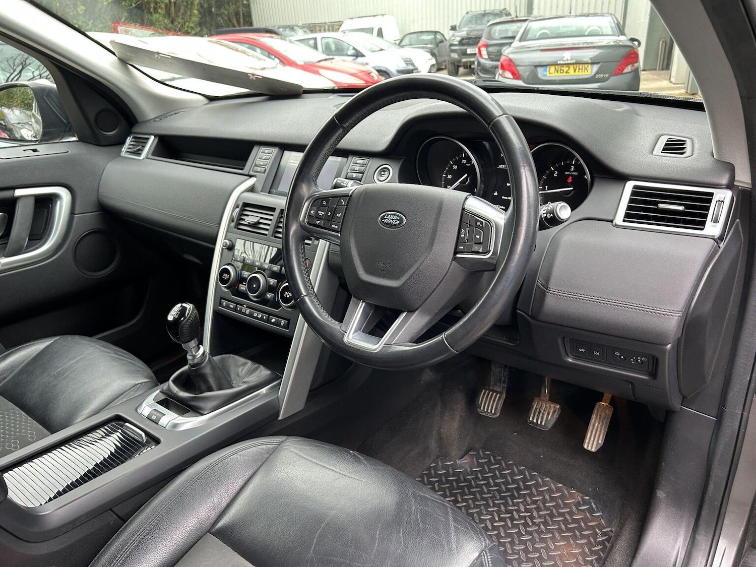 Used Land Rover Discovery Sport 2017 for sale - 77681817: Photo 9