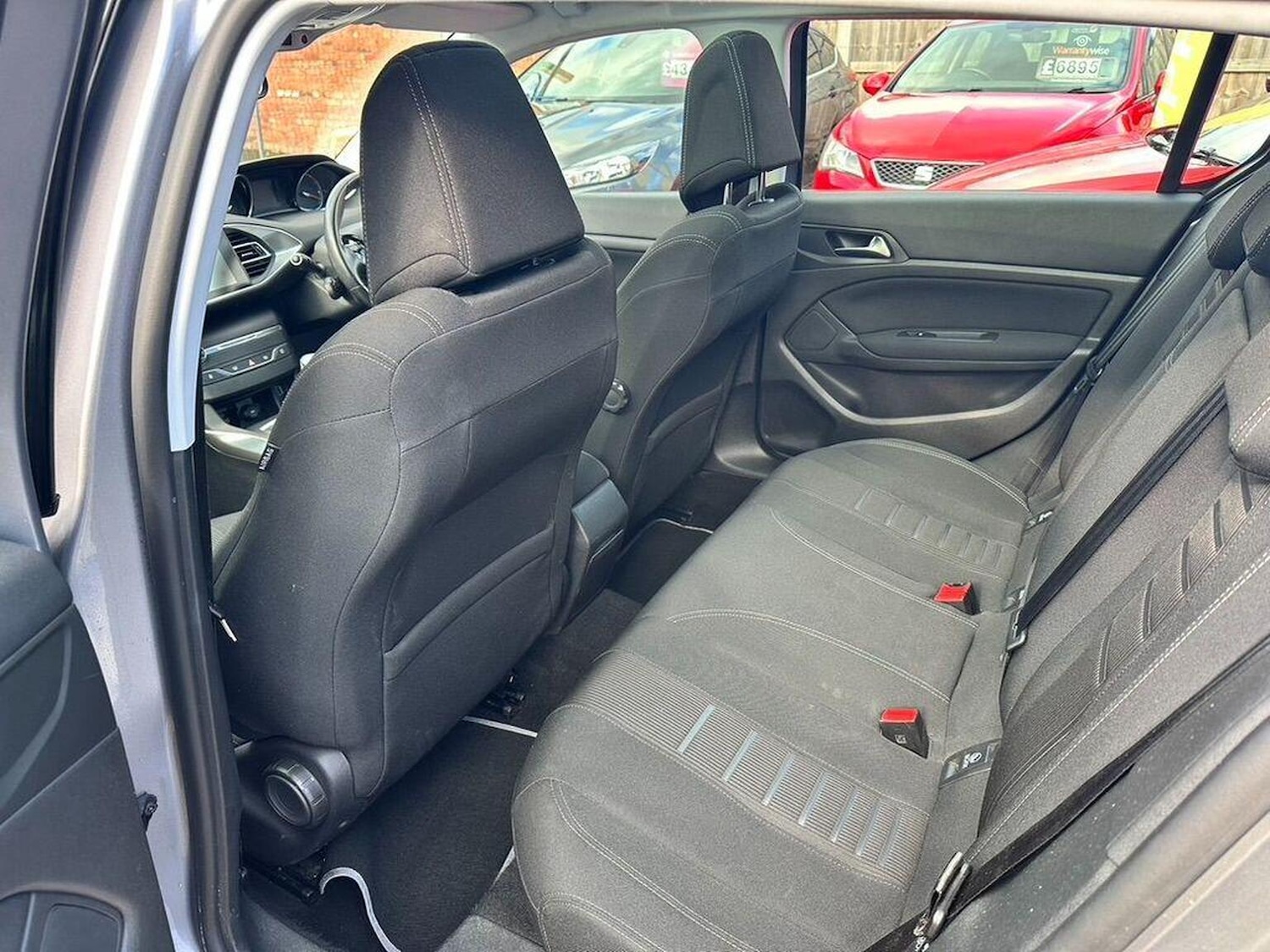 Used Peugeot 308 2014 for sale - 76963382: Photo 15