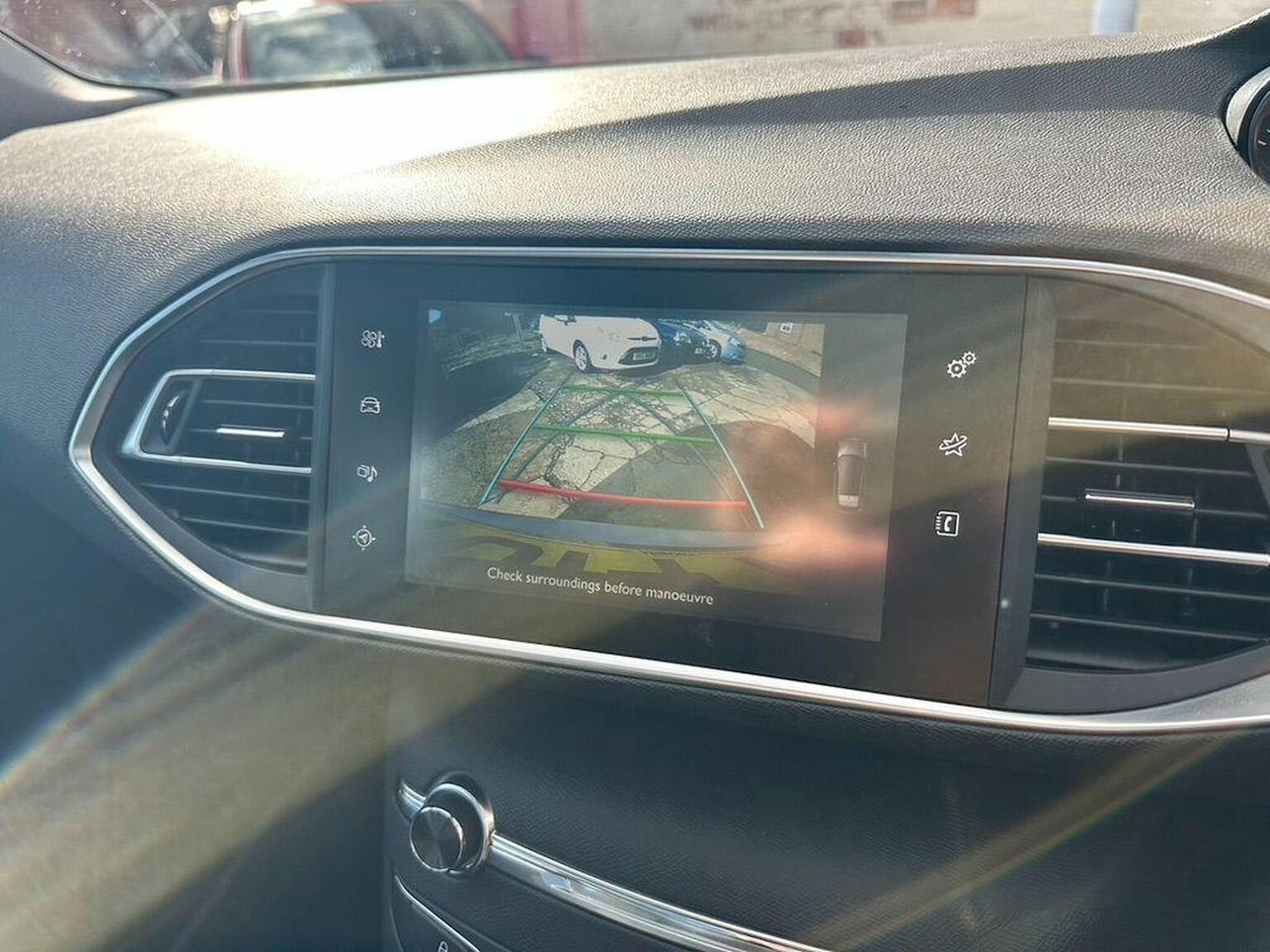 Used Peugeot 308 2014 for sale - 76963382: Photo 28