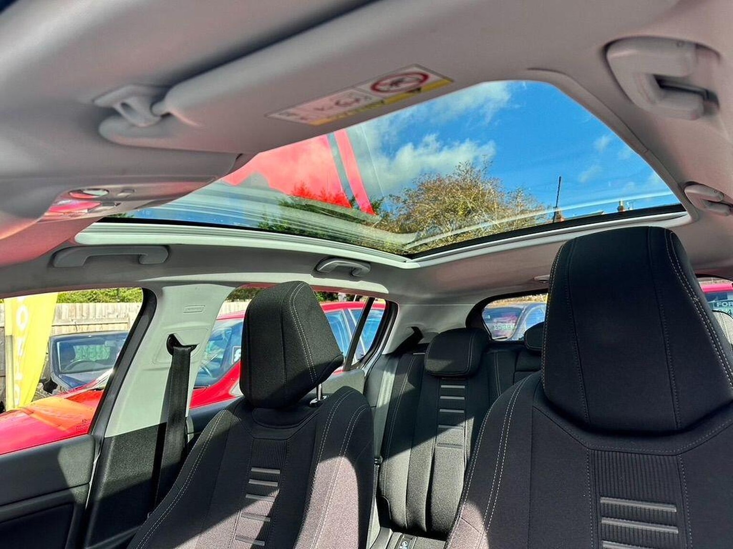 Used Peugeot 308 2014 for sale - 76963382: Photo 43