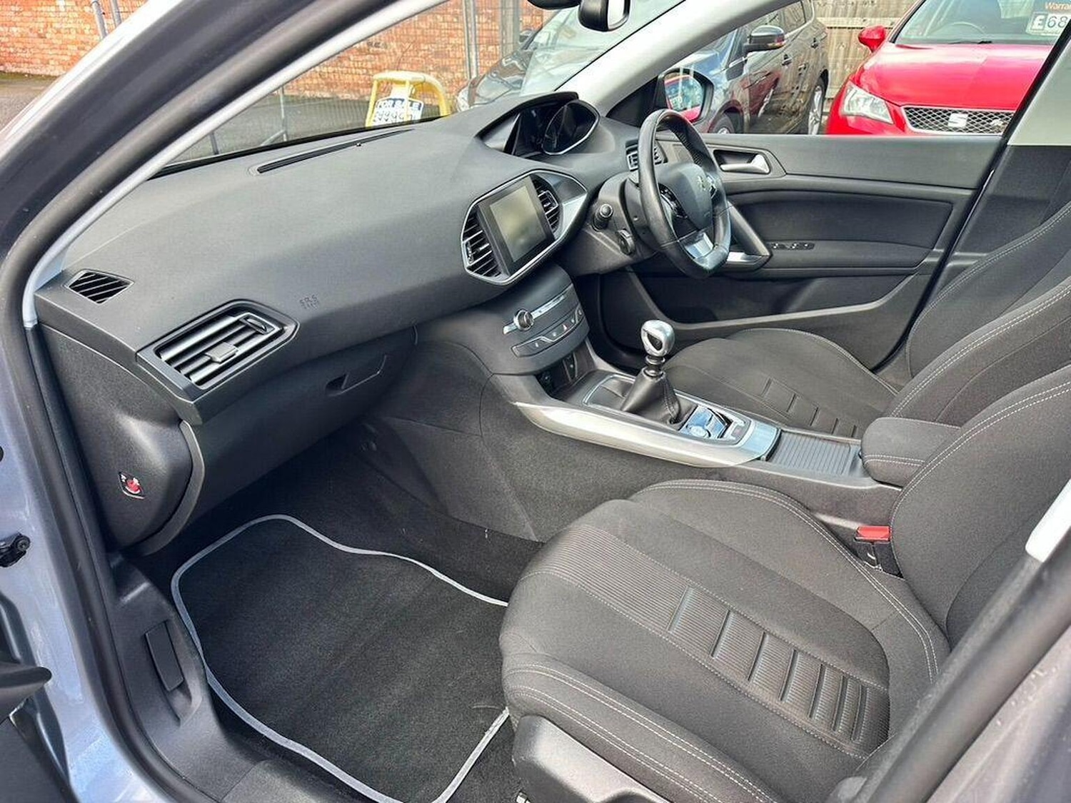 Used Peugeot 308 2014 for sale - 76963382: Photo 45