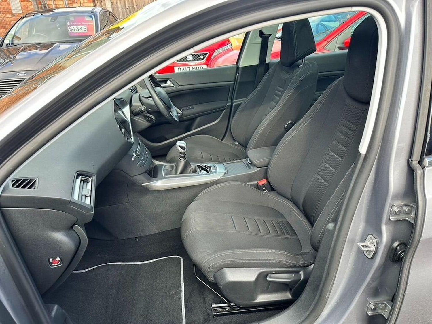 Used Peugeot 308 2014 for sale - 76963382: Photo 46