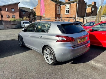 Used Peugeot 308 2014 for sale - 76963382: Photo