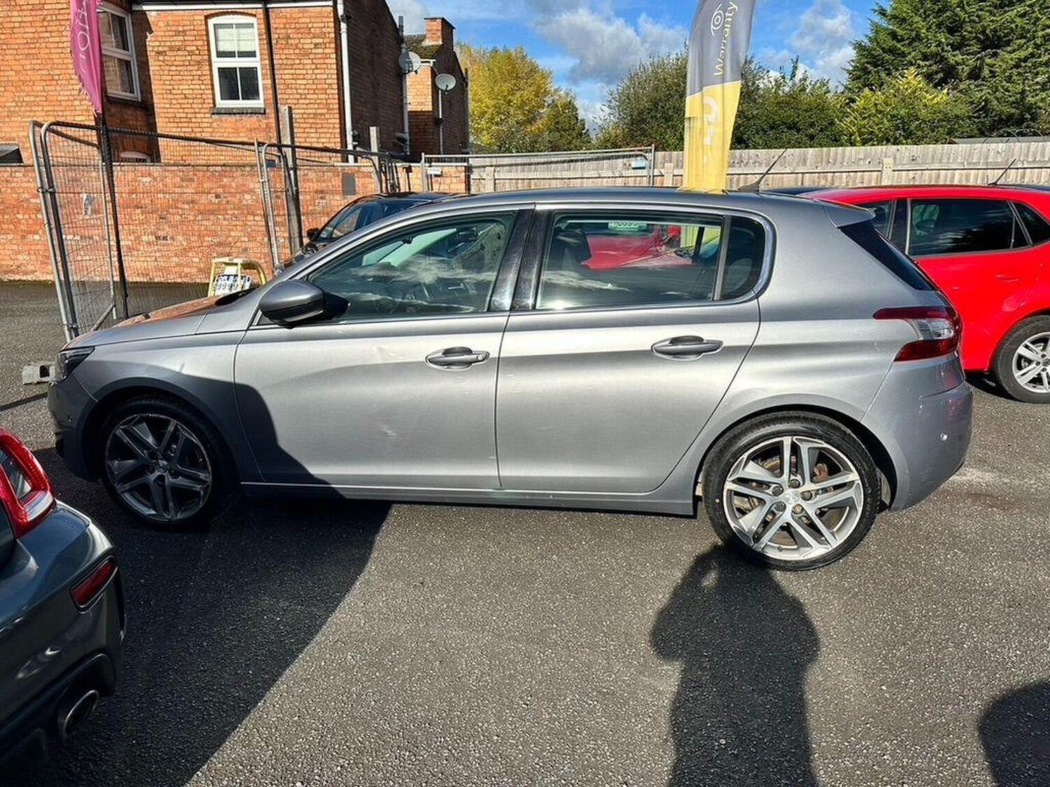Used Peugeot 308 2014 for sale - 76963382: Photo 6