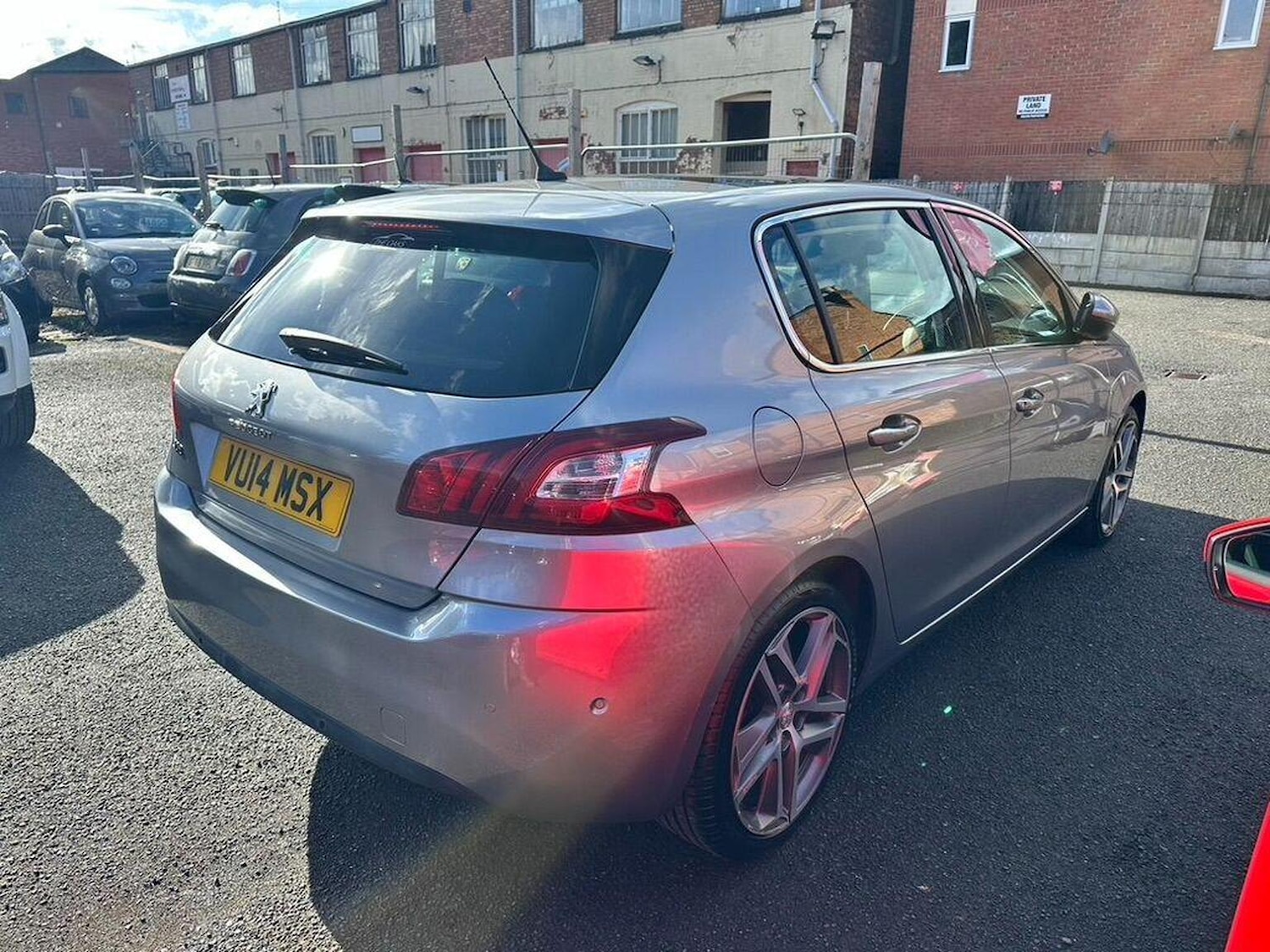 Used Peugeot 308 2014 for sale - 76963382: Photo 9