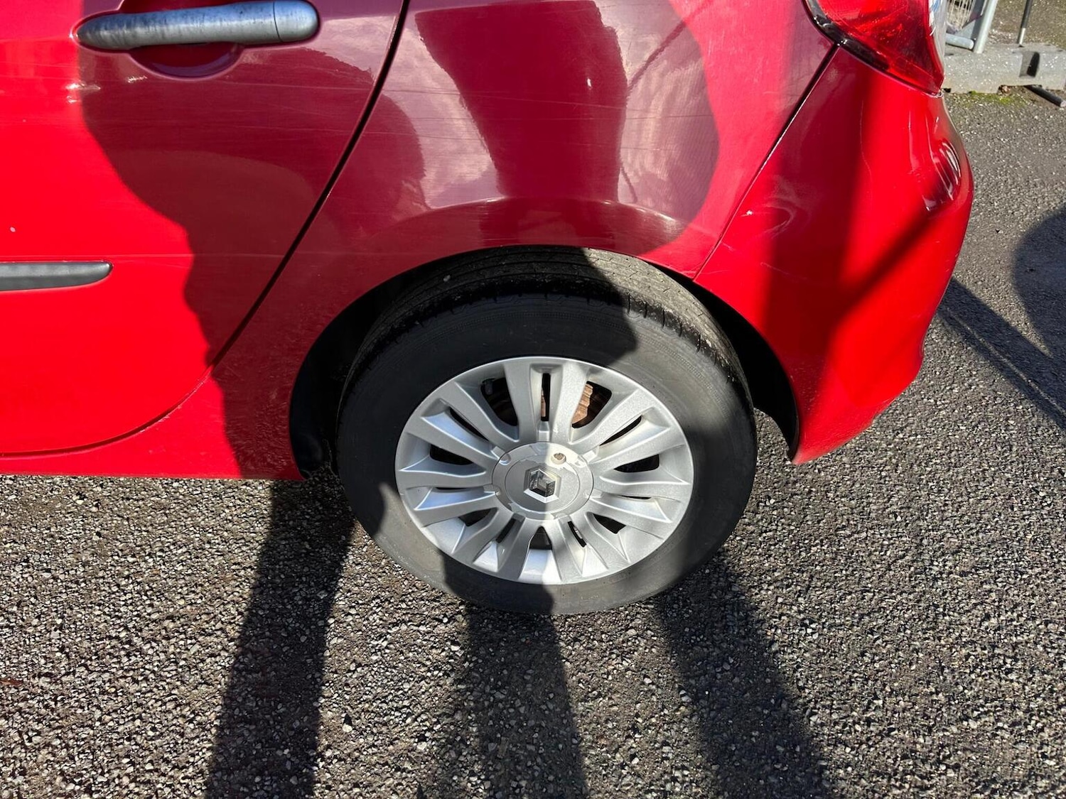 Used Renault Clio 2010 for sale - 76963233: Photo 32