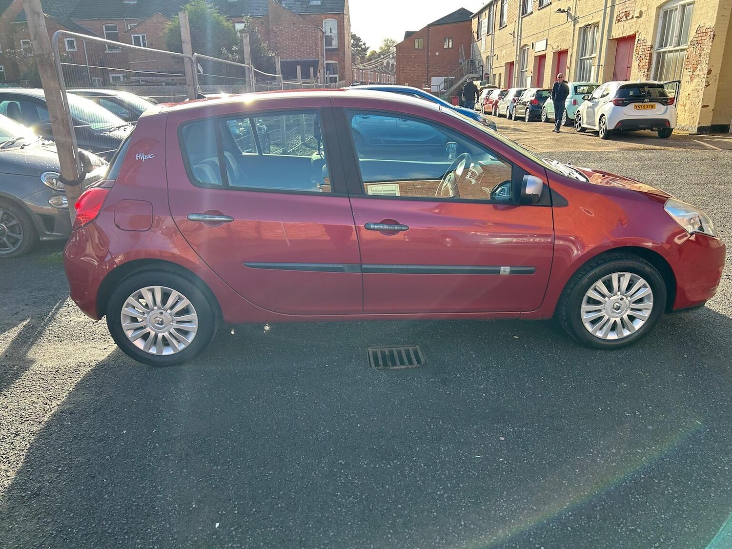 Used Renault Clio 2010 for sale - 76963233: Photo 9