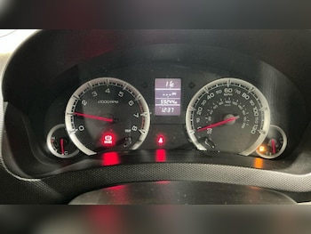 Used Suzuki Swift 2013 for sale - 78258112: Photo