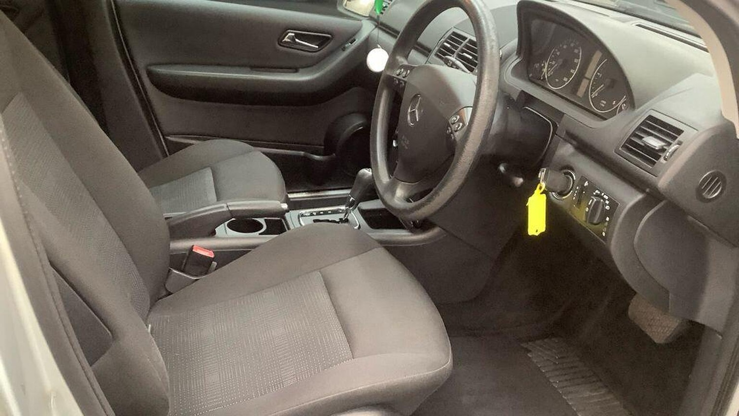 Used Mercedes-Benz A-Class 2012 for sale - 78084418: Photo 11