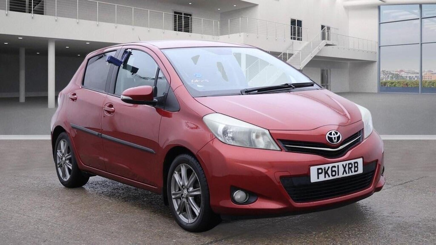 Used Toyota Yaris 2011 for sale - 77080768: Photo 2