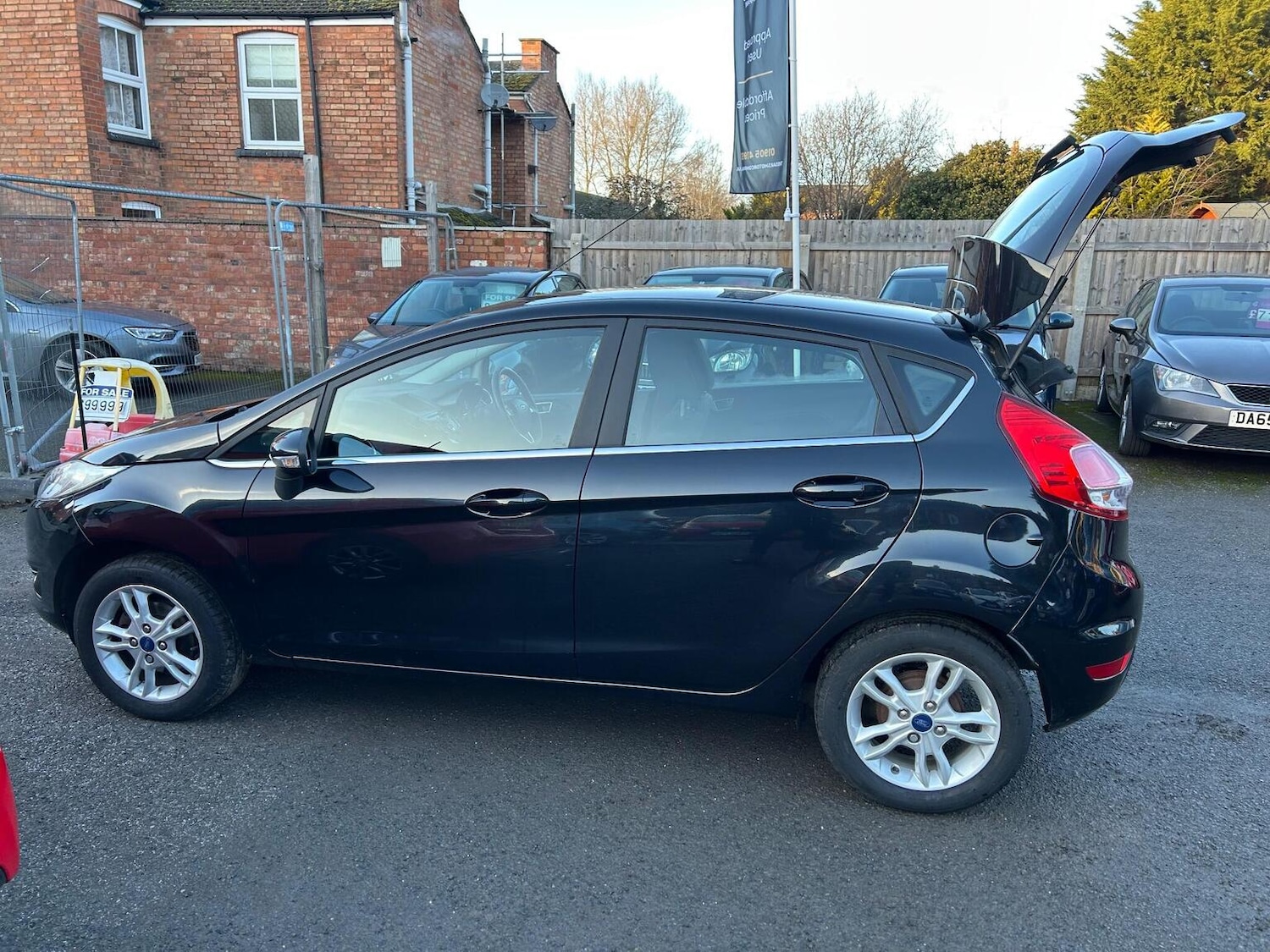 Used Ford Fiesta 2014 for sale - 77129597: Photo 7