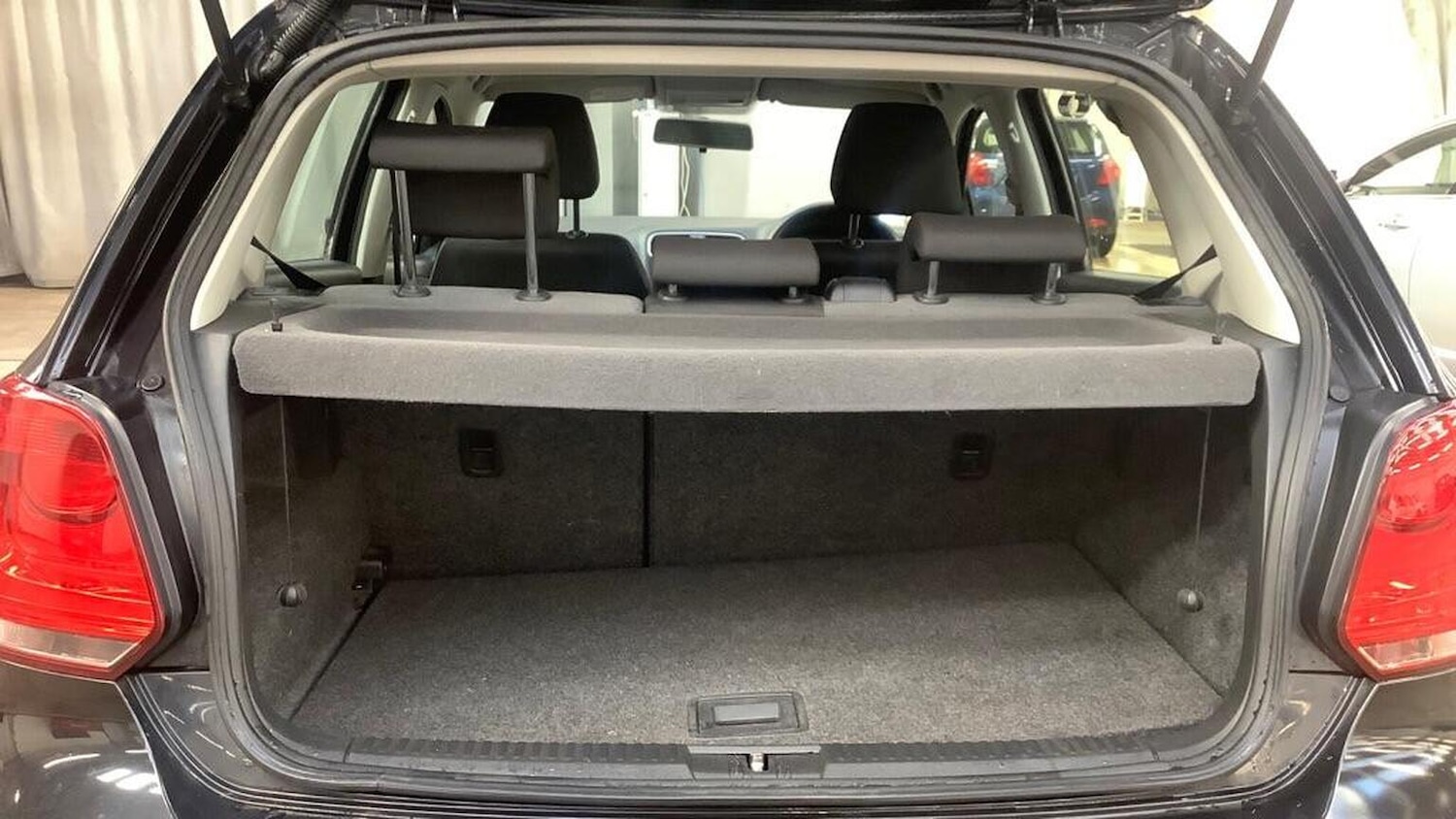 Used Volkswagen Polo 2009 for sale - 77080800: Photo 10