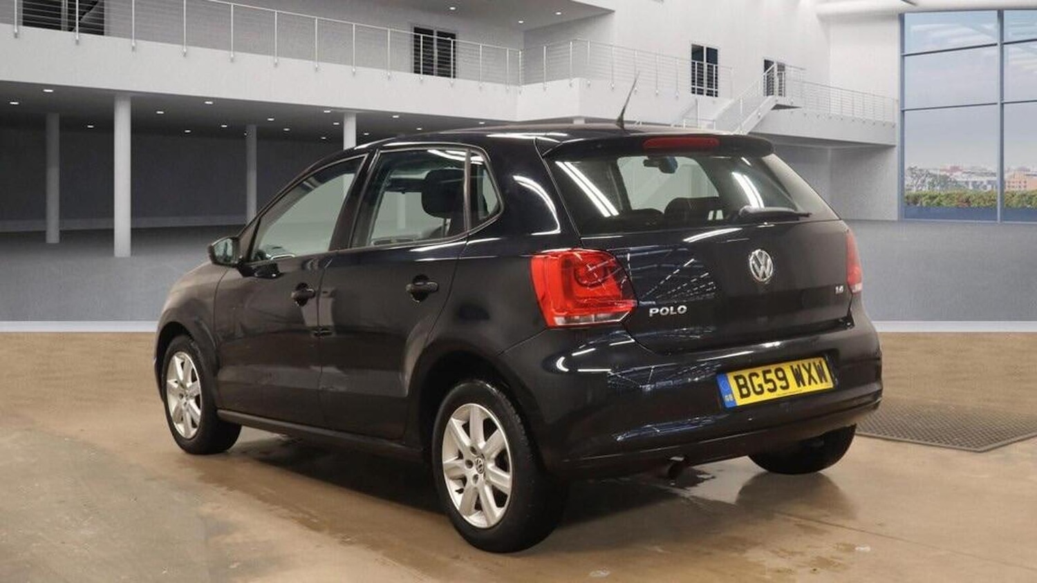 Used Volkswagen Polo 2009 for sale - 77080800: Photo 6