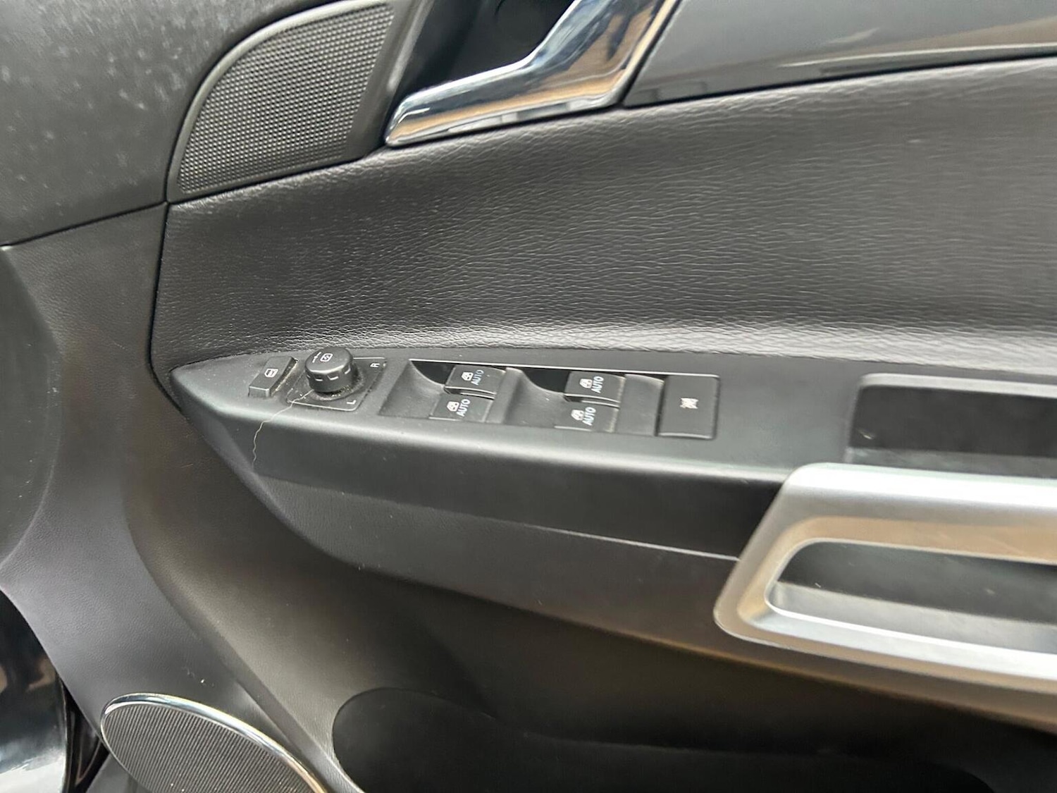 Used Vauxhall Antara 2012 for sale - 77409542: Photo 41