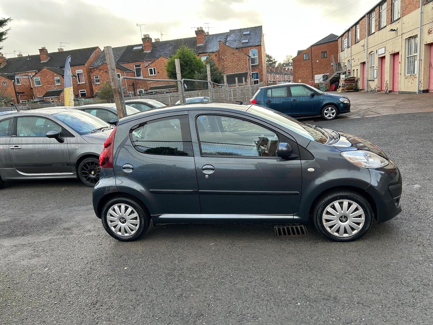 Used Peugeot 107 2013 for sale - 76963256: Photo 11