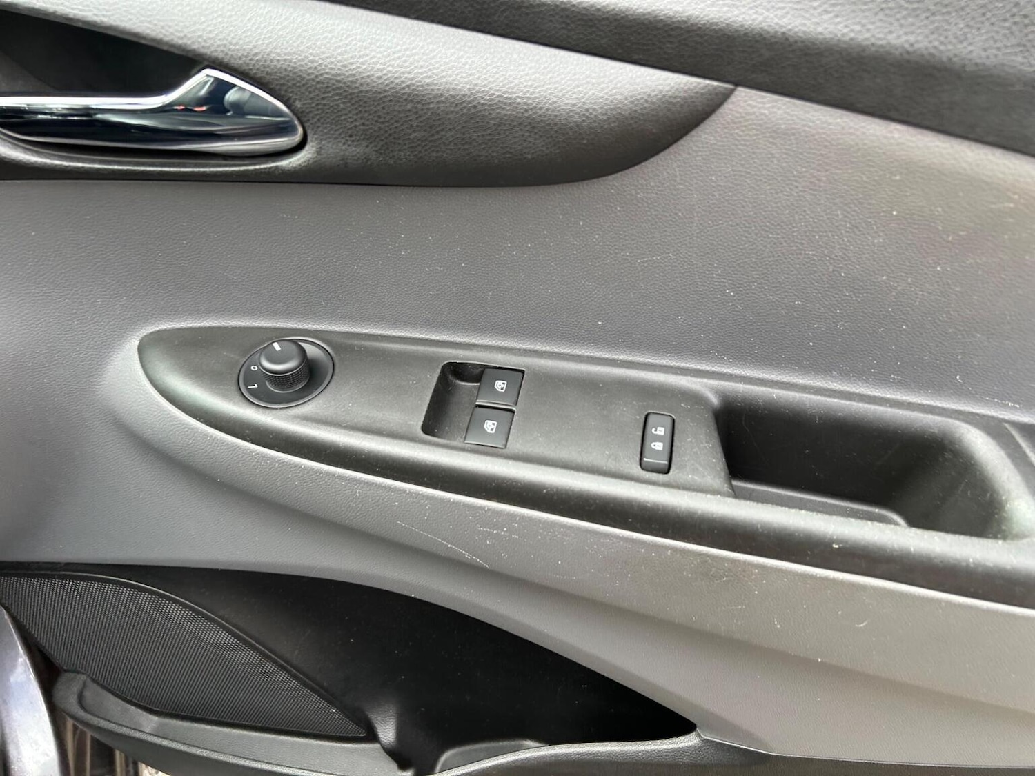 Used Vauxhall Viva 2016 for sale - 76963388: Photo 27