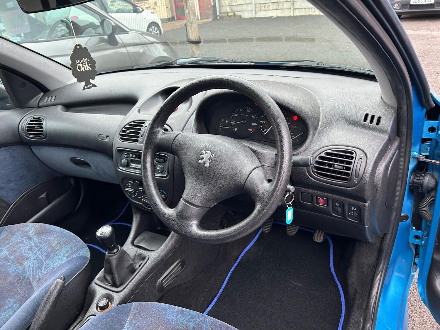 Used Peugeot 206 2000 for sale - 76963229: Photo 11