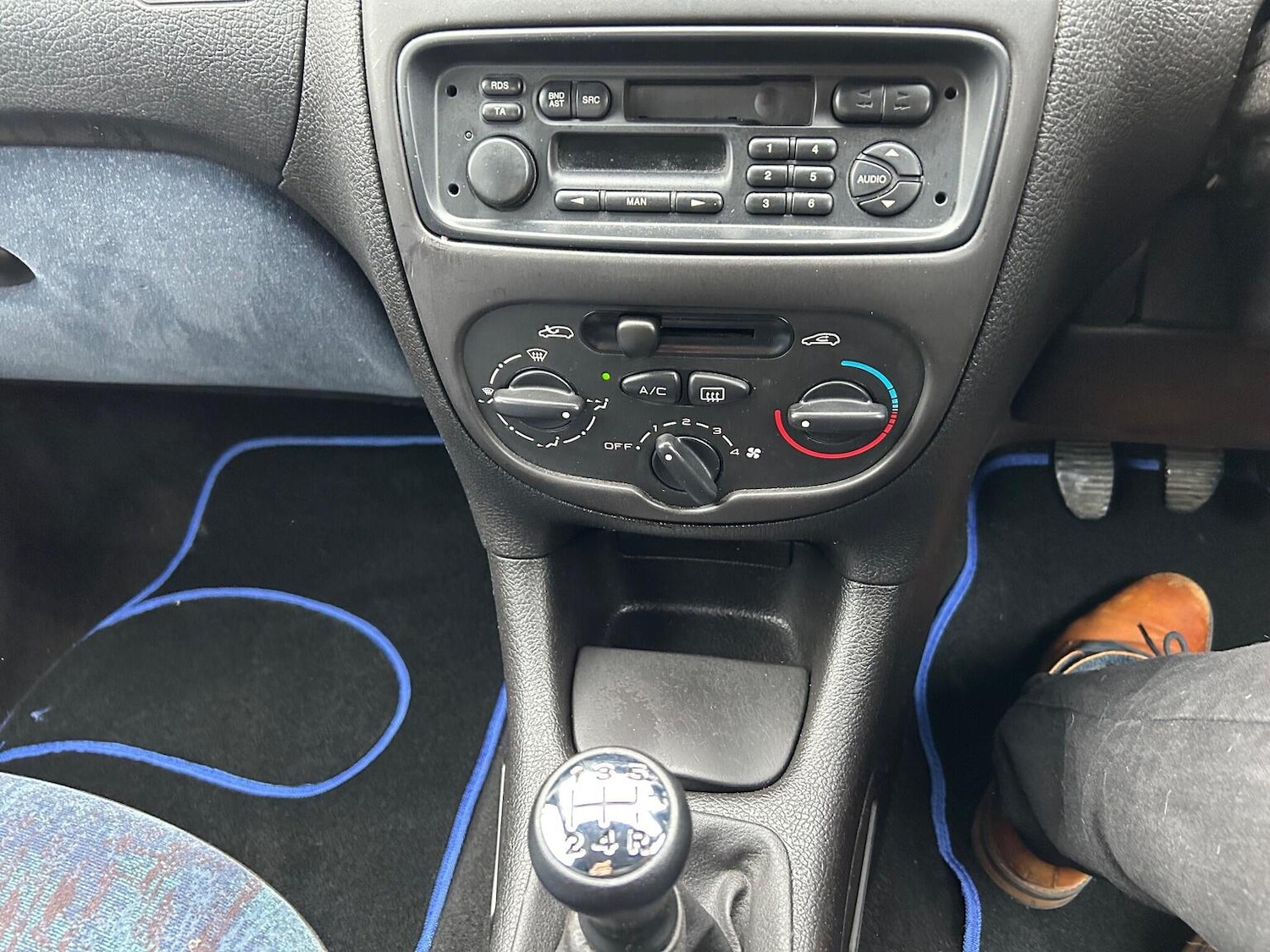 Used Peugeot 206 2000 for sale - 76963229: Photo 13