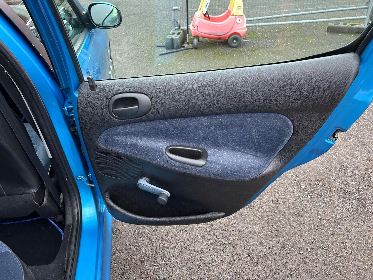 Used Peugeot 206 2000 for sale - 76963229: Photo 26