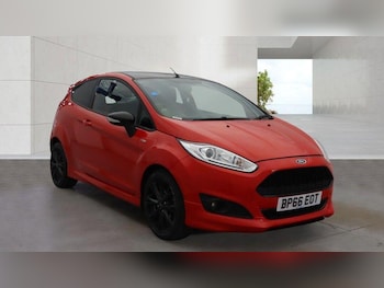 Used Ford Fiesta 2016 for sale - 79105019: Photo