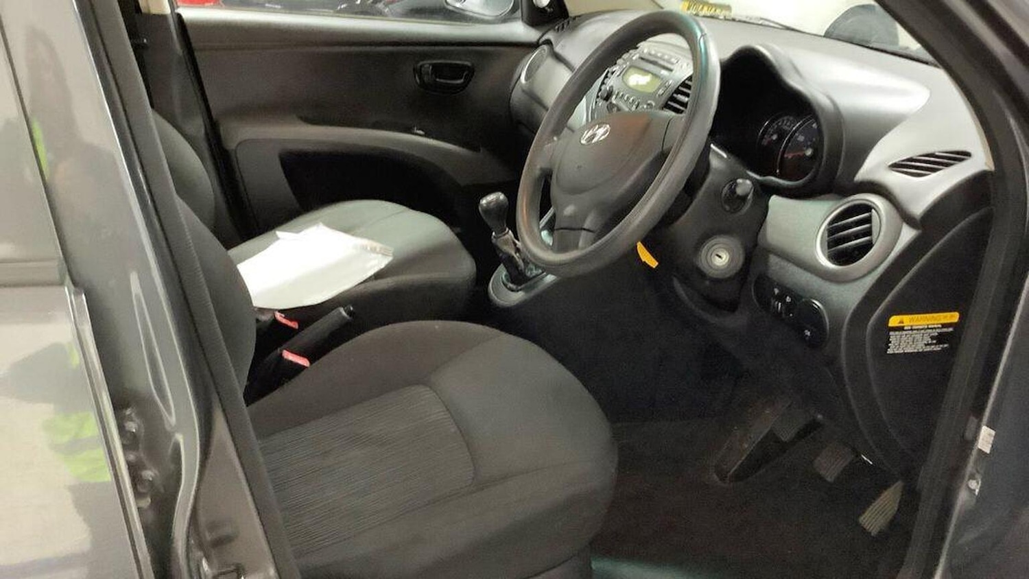 Used Hyundai i10 2011 for sale - 78098290: Photo 10