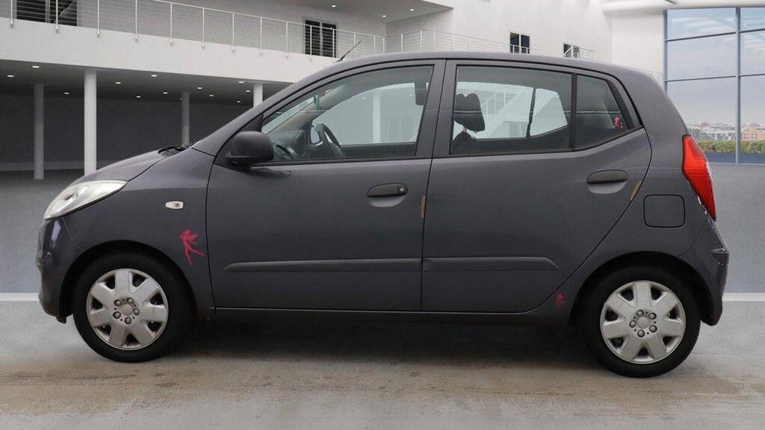 Used Hyundai i10 2011 for sale - 78098290: Photo 8