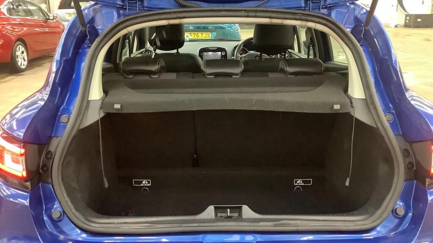 Used Renault Clio 2017 for sale - 77080763: Photo 10