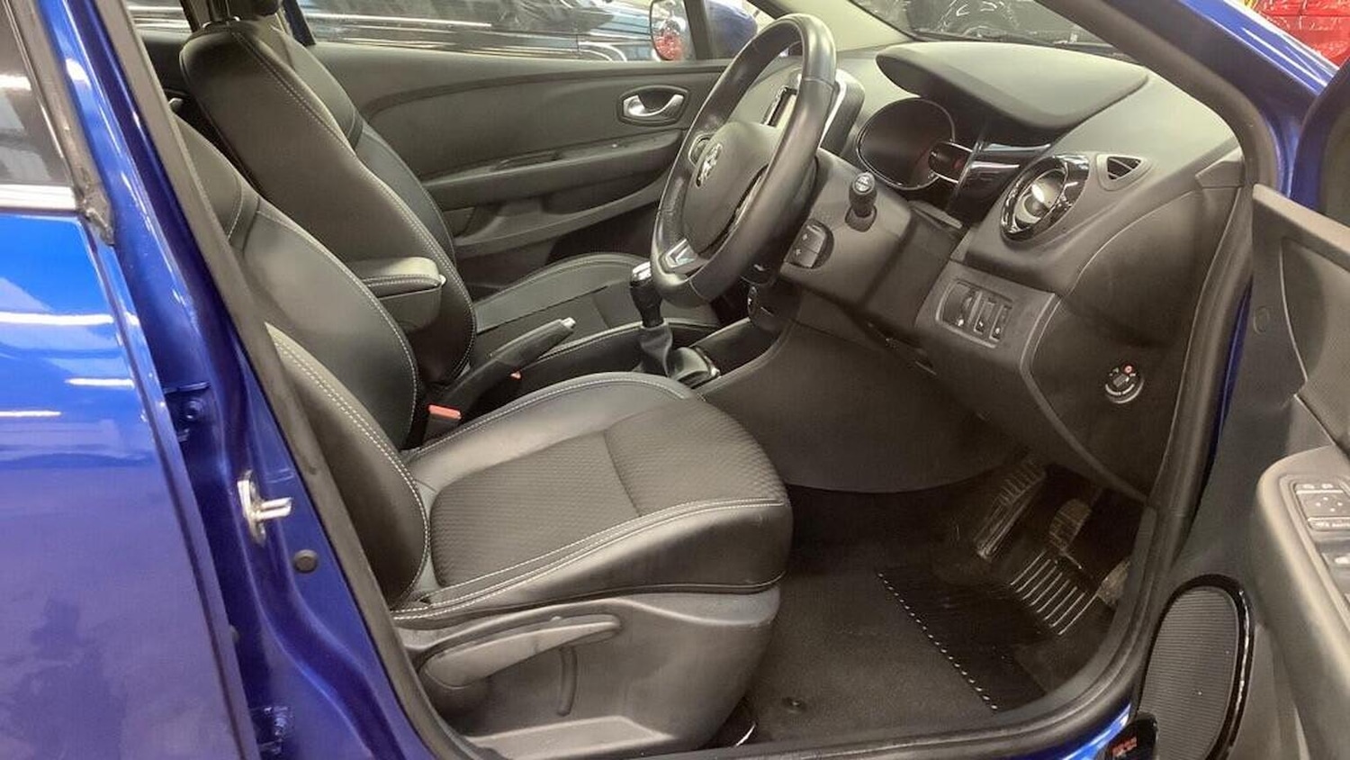 Used Renault Clio 2017 for sale - 77080763: Photo 12