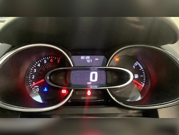 Used Renault Clio 2017 for sale - 77080763: Photo