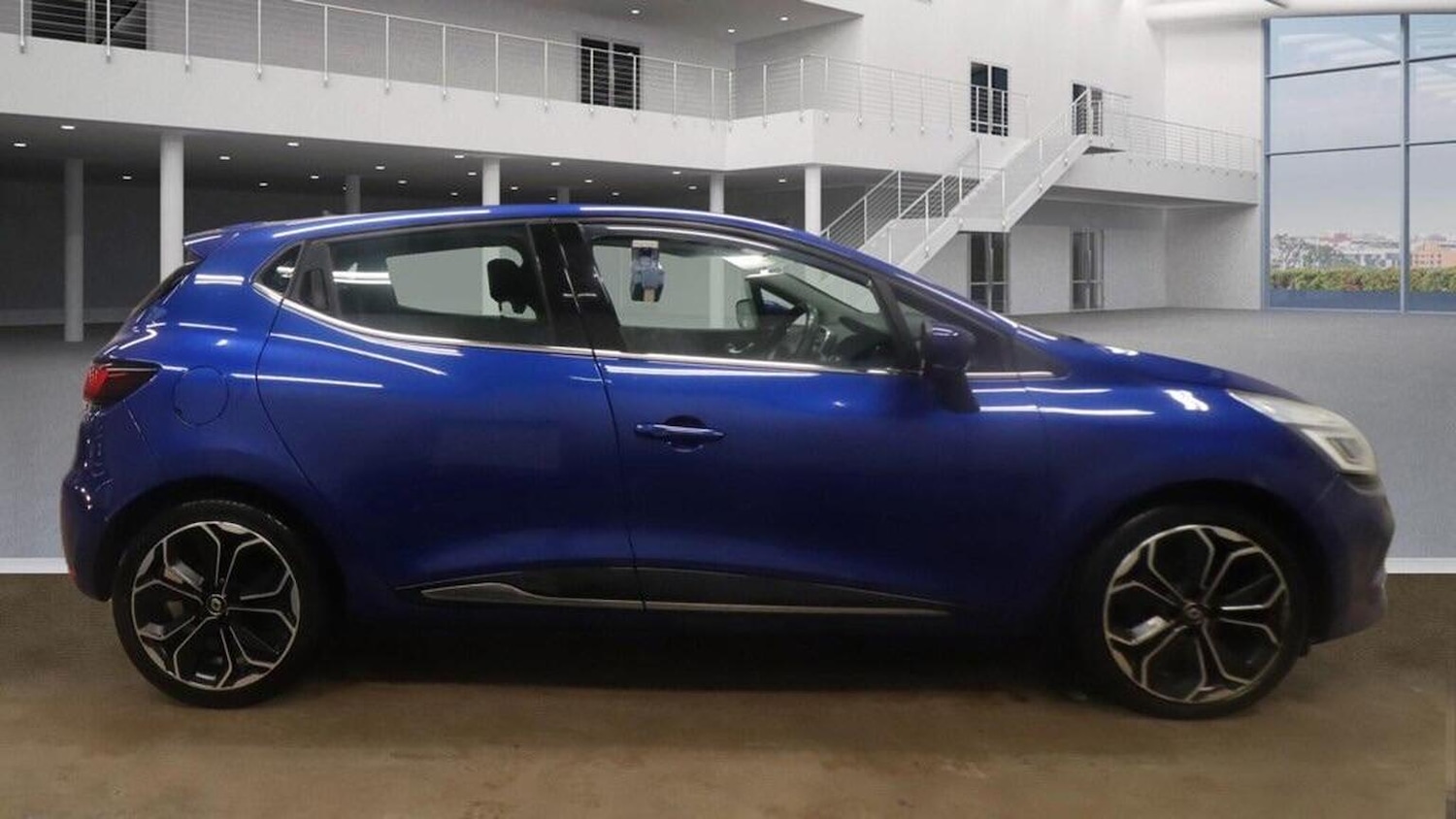 Used Renault Clio 2017 for sale - 77080763: Photo 8