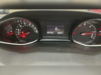 Used Peugeot 308 2015 for sale - 79471008: Photo