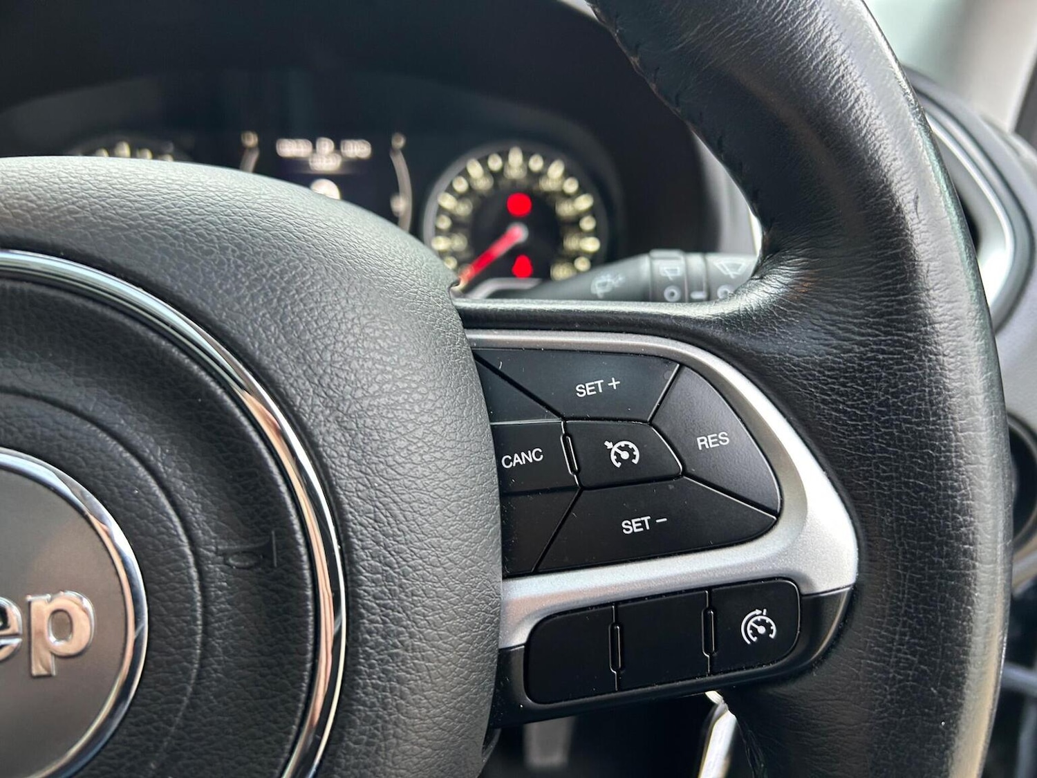 Used Jeep Renegade 2016 for sale - 77329102: Photo 23