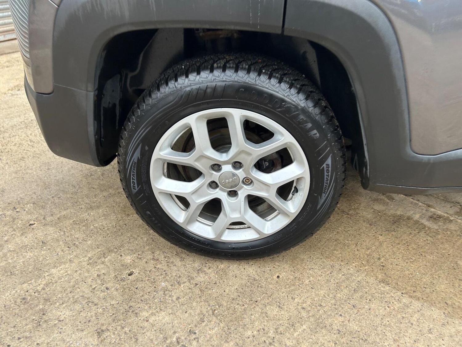 Used Jeep Renegade 2016 for sale - 77329102: Photo 29