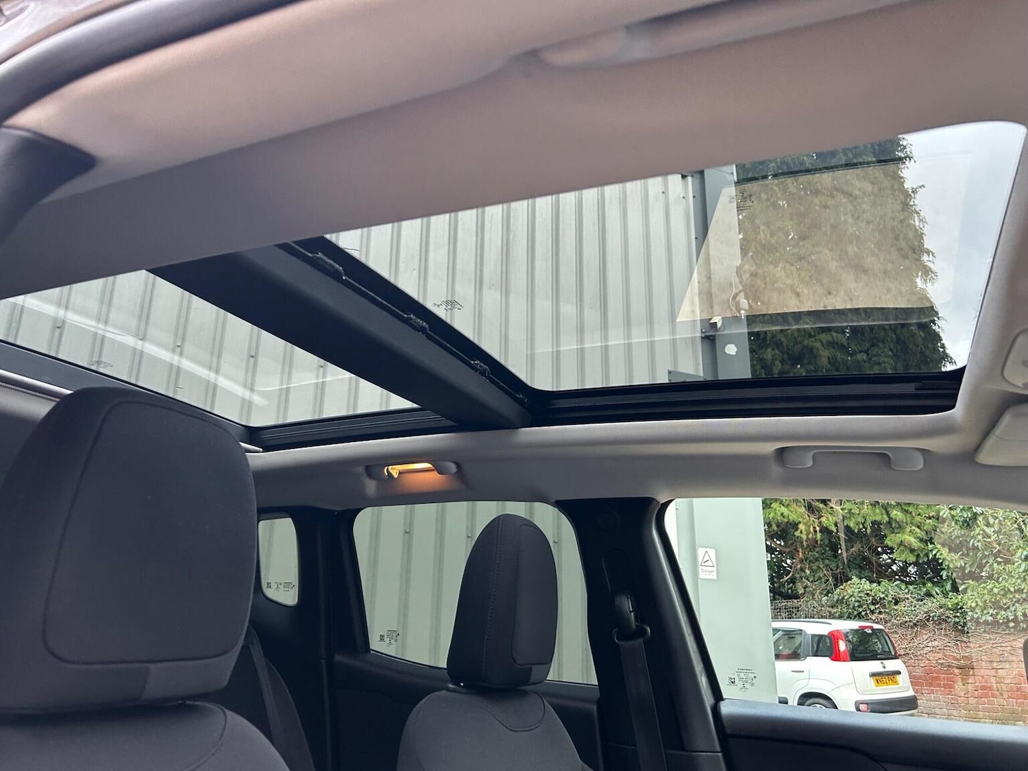 Used Jeep Renegade 2016 for sale - 77329102: Photo 37