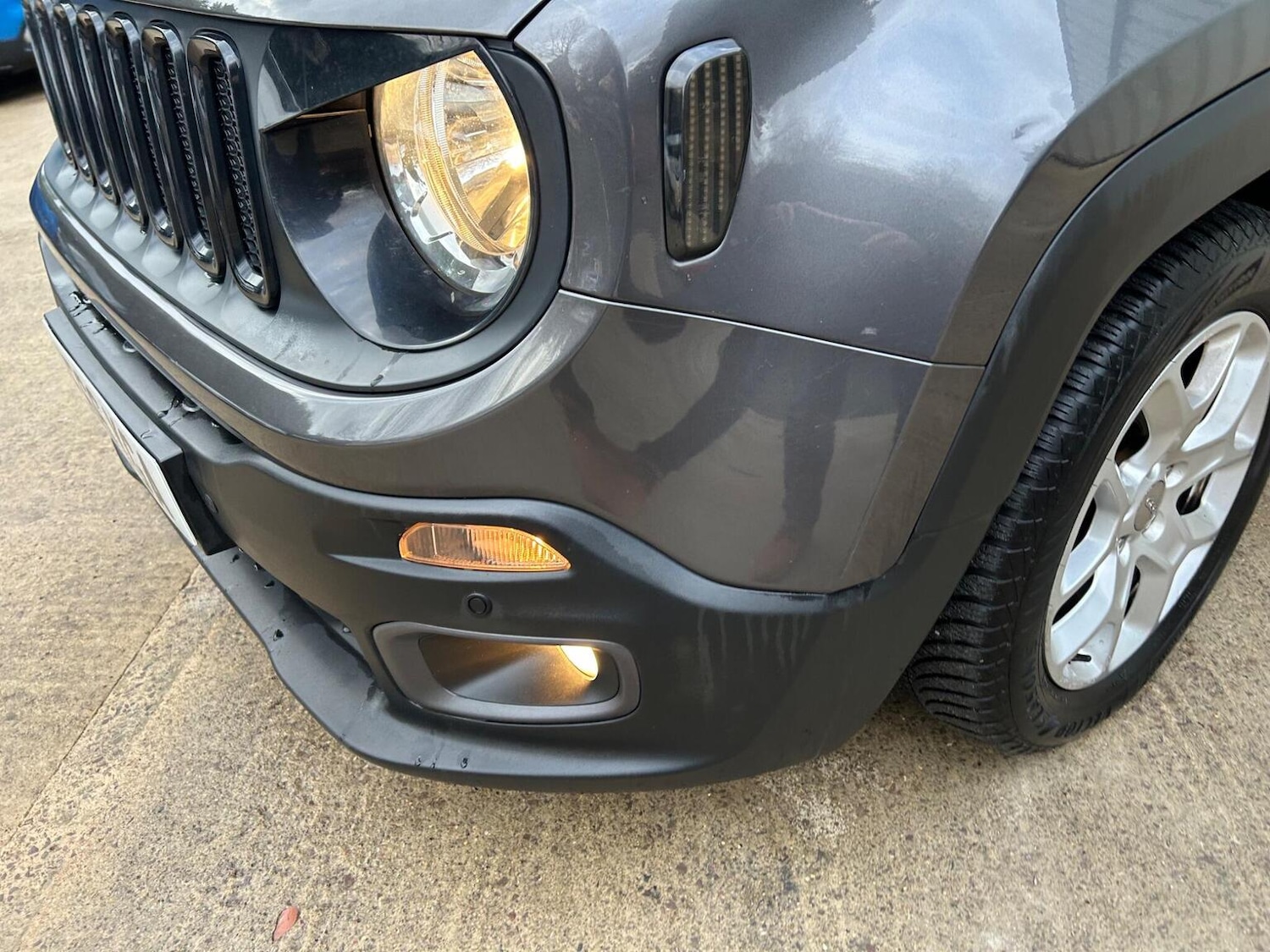 Used Jeep Renegade 2016 for sale - 77329102: Photo 40