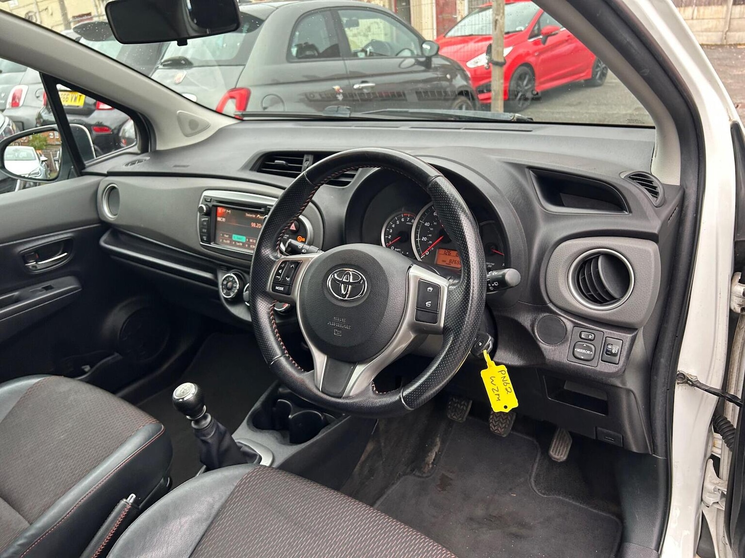 Used Toyota Yaris 2012 for sale - 76963269: Photo 10