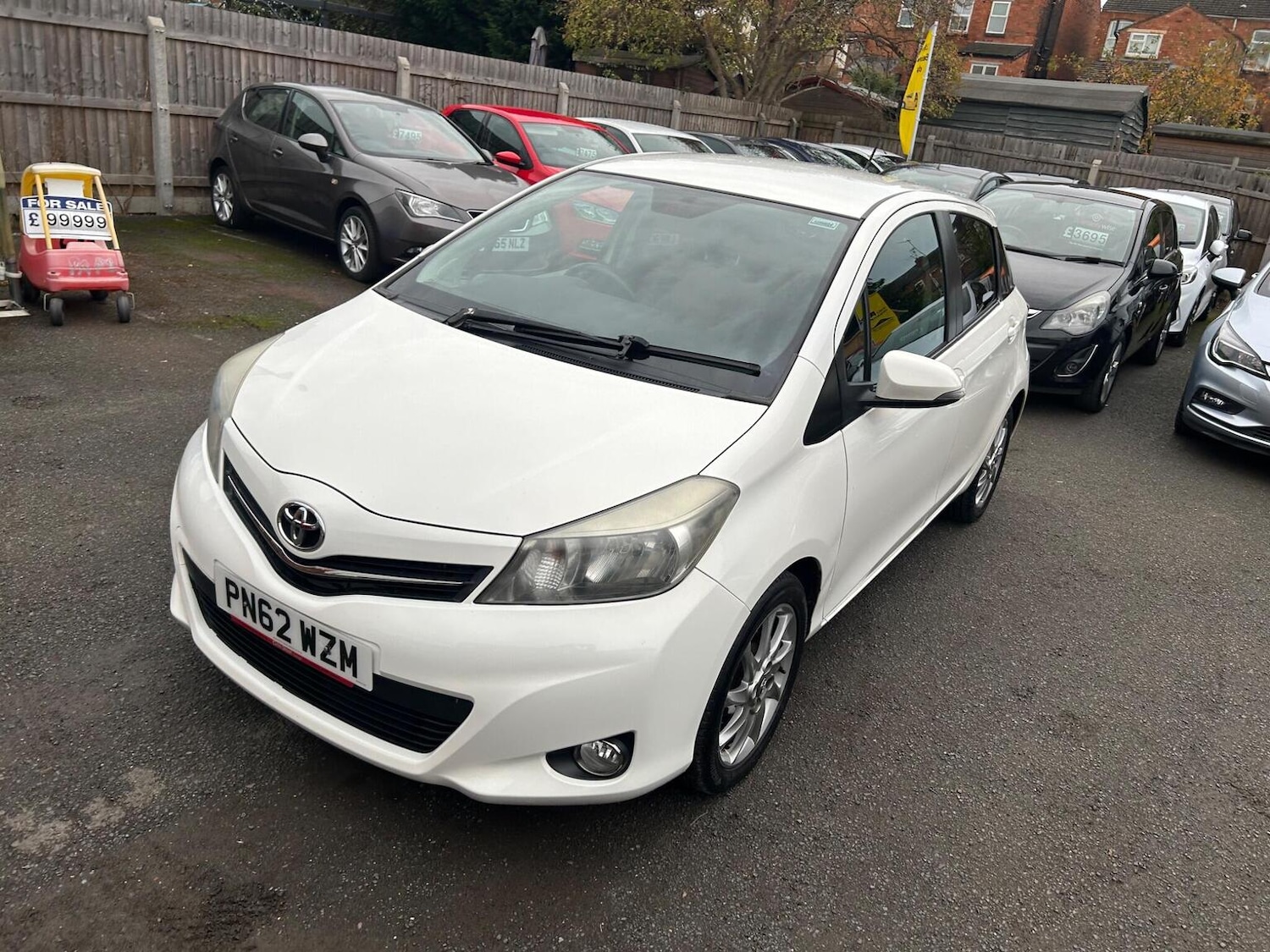 Used Toyota Yaris 2012 for sale - 76963269: Photo 3