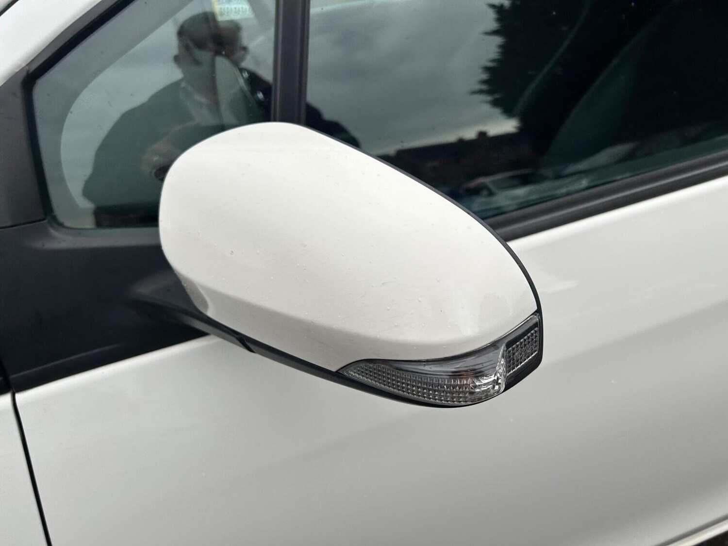 Used Toyota Yaris 2012 for sale - 76963269: Photo 33