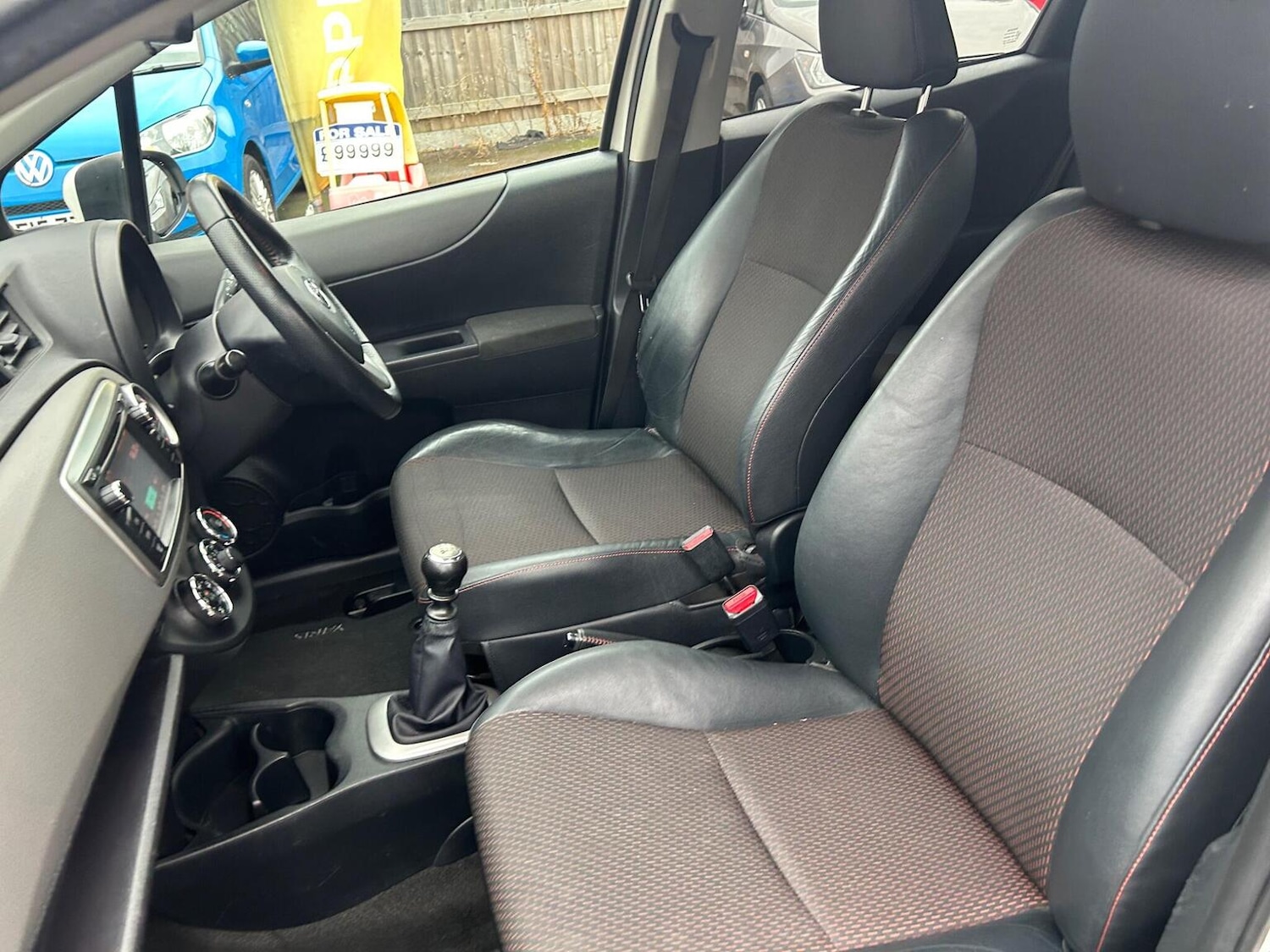 Used Toyota Yaris 2012 for sale - 76963269: Photo 35