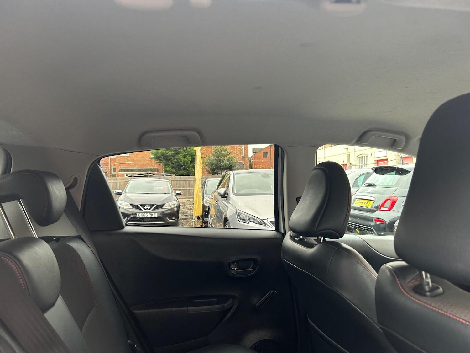 Used Toyota Yaris 2012 for sale - 76963269: Photo 48