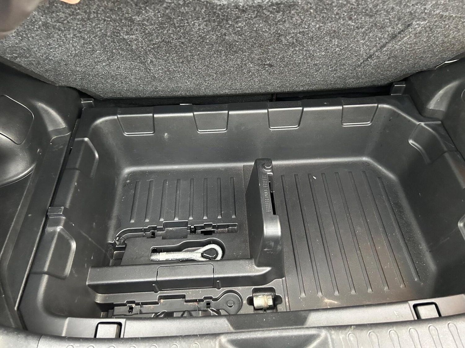 Used Nissan Juke 2014 for sale - 76963297: Photo 48