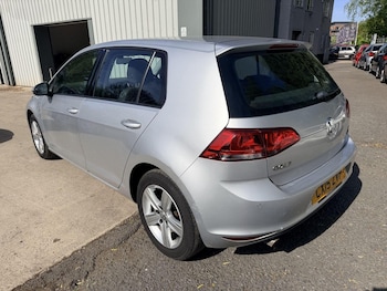 Used Volkswagen Golf 2015 for sale - 78359996: Photo