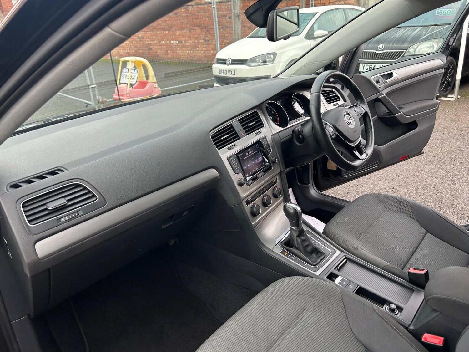 Used Volkswagen Golf 2014 for sale - 77395187: Photo 11